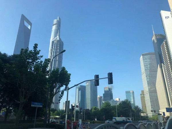 上海法律顧問來講講離婚后兩歲以上的孩子一般由誰撫養(yǎng)
