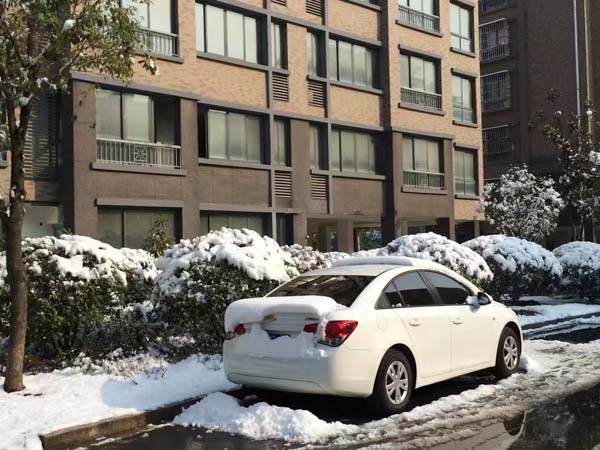 路邊乞討的殘疾人是真的嗎？青浦律師：可能是有組織的，小心上當受騙！