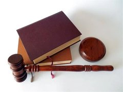 崧文南路律師談非法經(jīng)營煙草50萬判多久