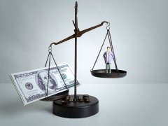 上海經濟糾紛律師述父親以80萬給女兒創業,該錢如何認定
