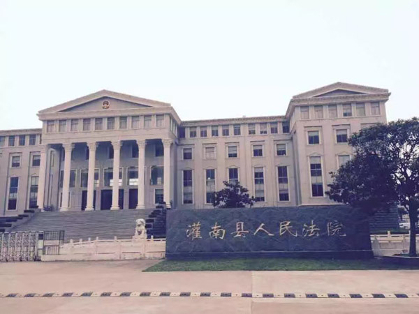 行人橫穿馬路造成的事故責(zé)任誰(shuí)來(lái)?yè)?dān)？聽(tīng)聽(tīng)上海交通事故律師怎么說(shuō)