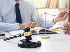 <b>長寧區律師事務所視角：被別人起訴可以不去法院嗎？</b>